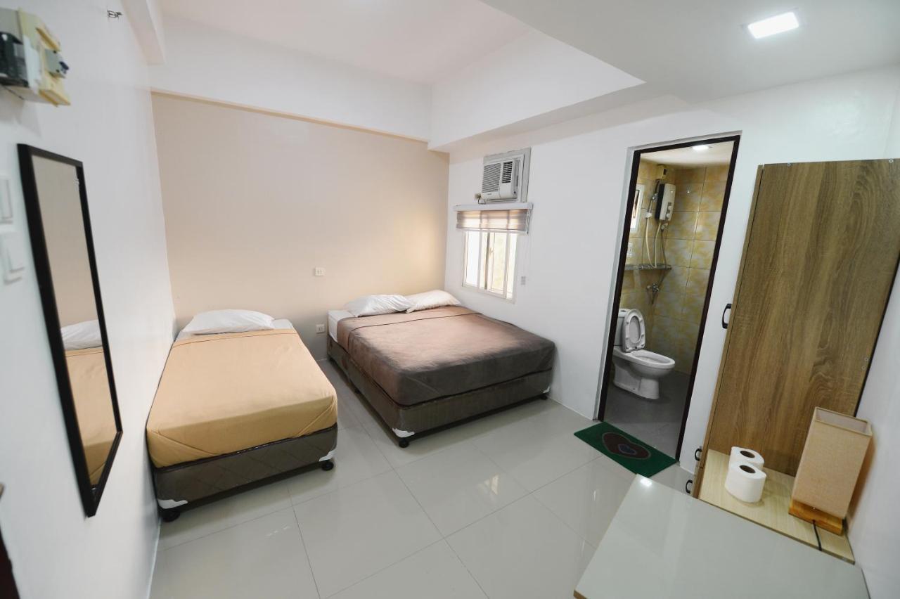 Hotel Cebu Courtyard Lapu-Lapu City Exterior foto