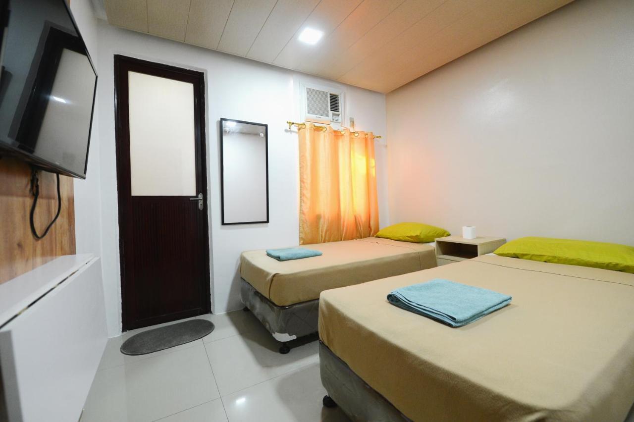 Hotel Cebu Courtyard Lapu-Lapu City Exterior foto