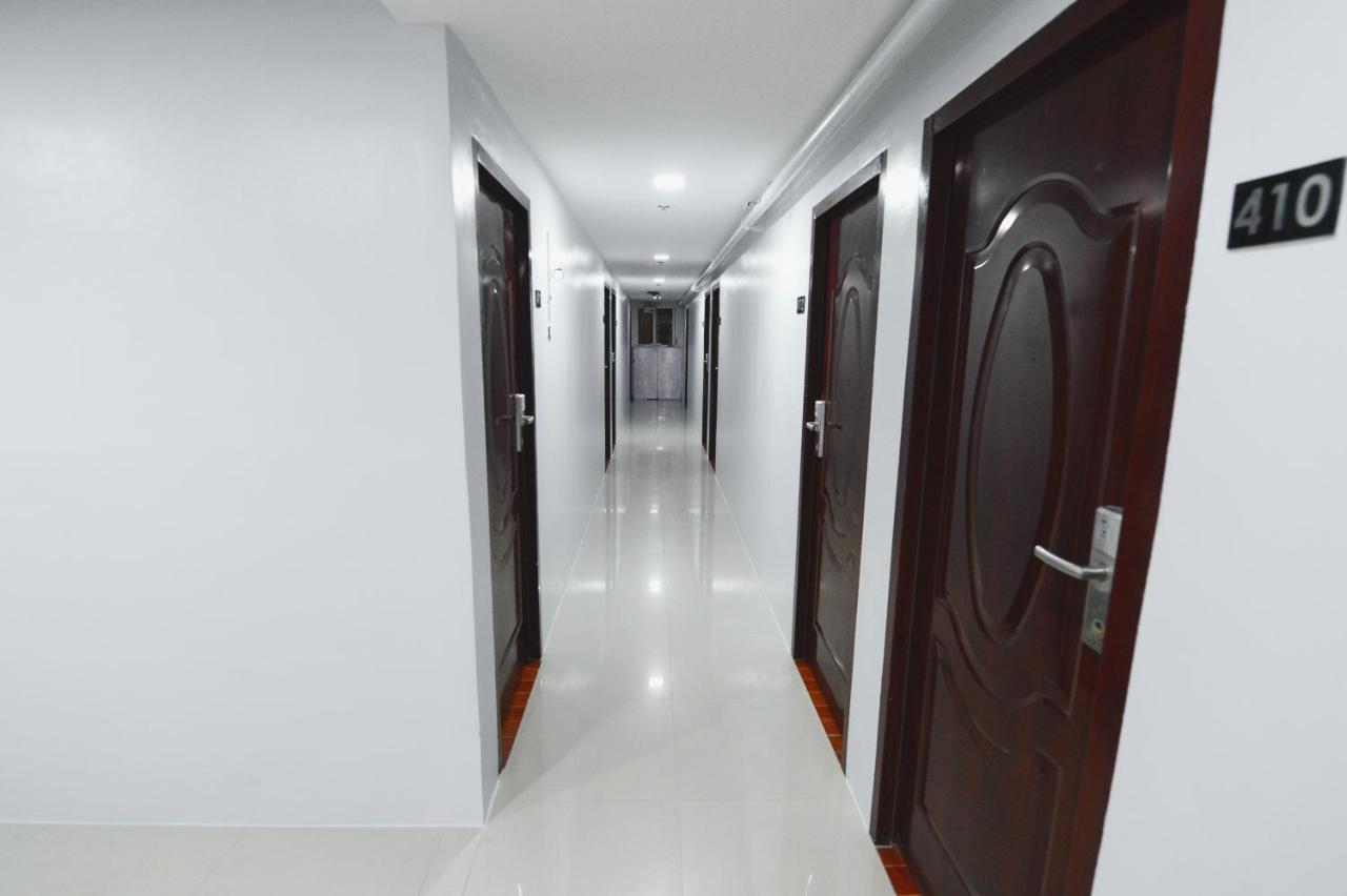 Hotel Cebu Courtyard Lapu-Lapu City Exterior foto