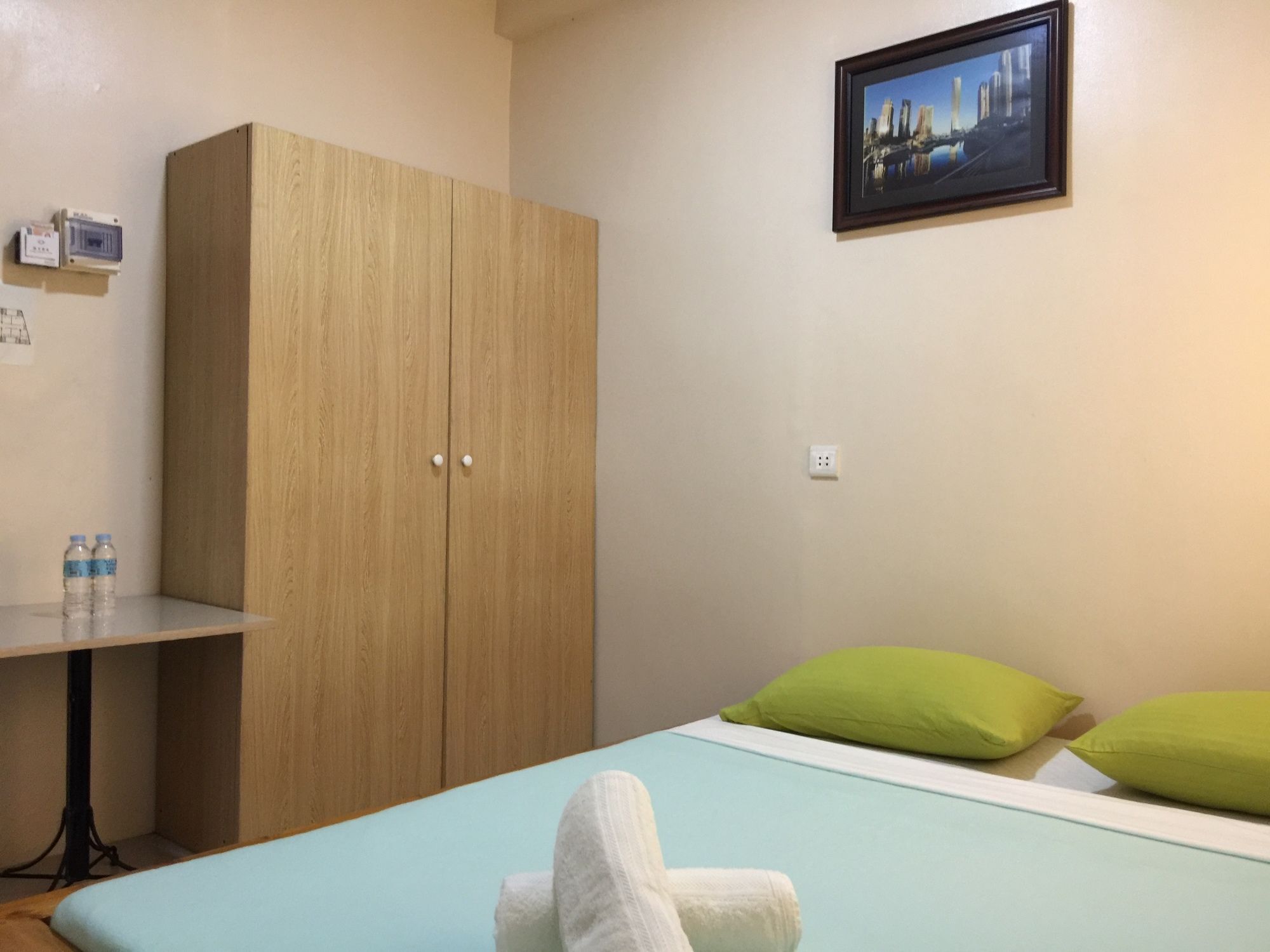 Hotel Cebu Courtyard Lapu-Lapu City Exterior foto